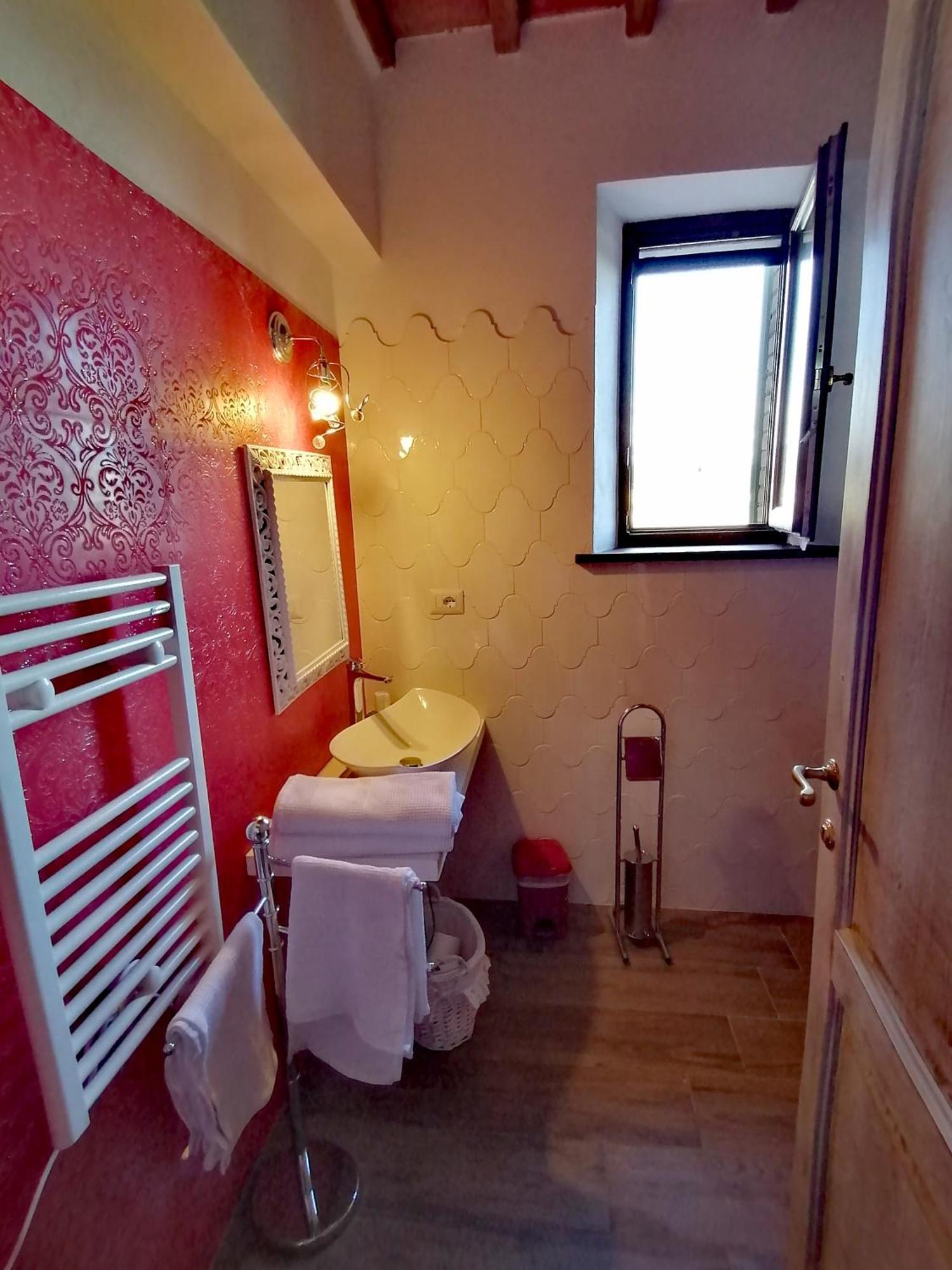 Agriturismo Montecrespini Сатурния Номер фото